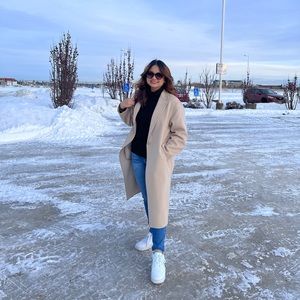 Meet your Posher, Jillian